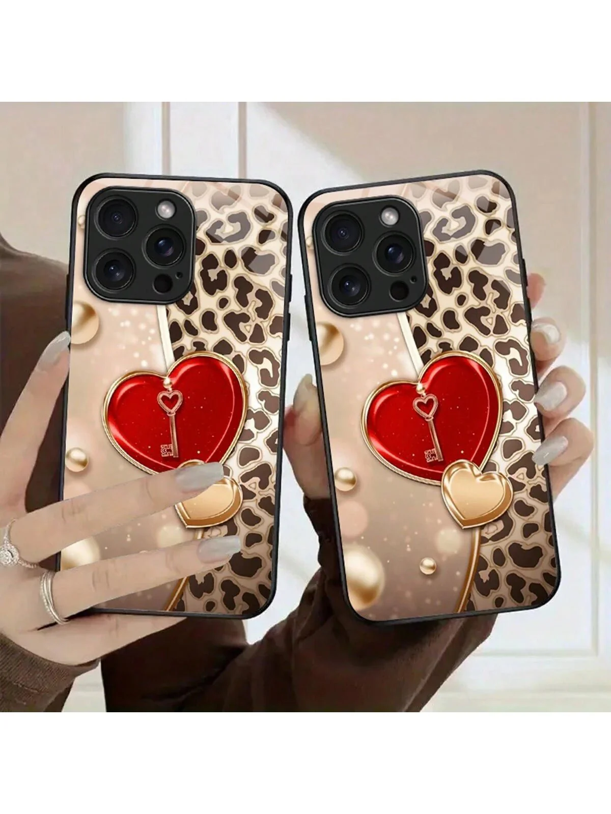 Shein Cover para telefono con estampado de leopardo y forma de corazón - Imagen 4