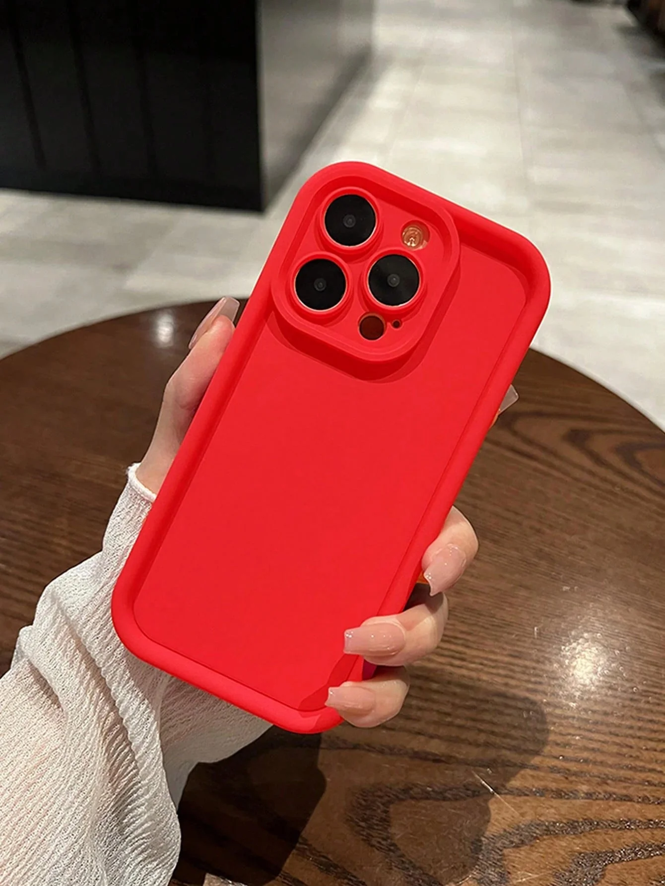 Shein Funda de teléfono roja simple y gruesa anti-caídas, adecuada para iPhone XR - Imagen 2